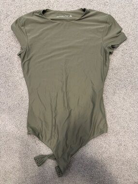Abercrombie & Fitch Olive Short Sleeve Bodysuit